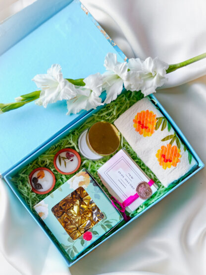 Calyz Blue Box Festive Hamper